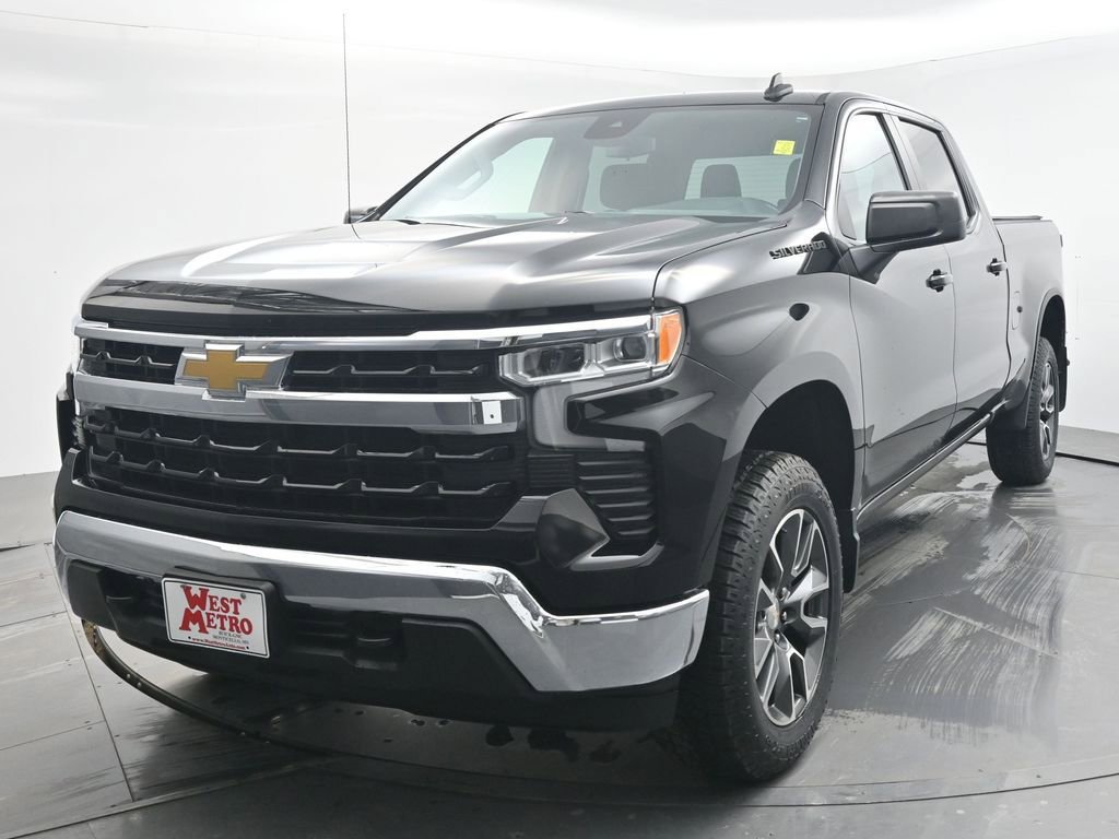 Used 2022 Chevrolet Silverado 1500 LT with VIN 3GCPDDEK6NG667873 for sale in Monticello, Minnesota