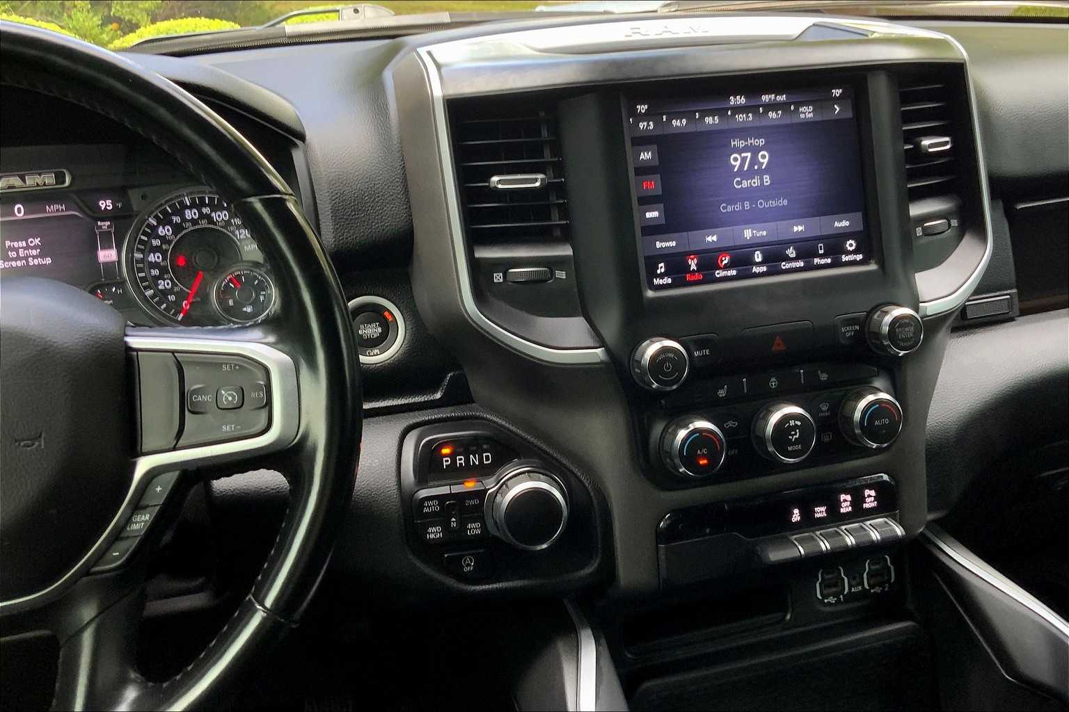 2021 Ram 1500 Big Horn photo 6