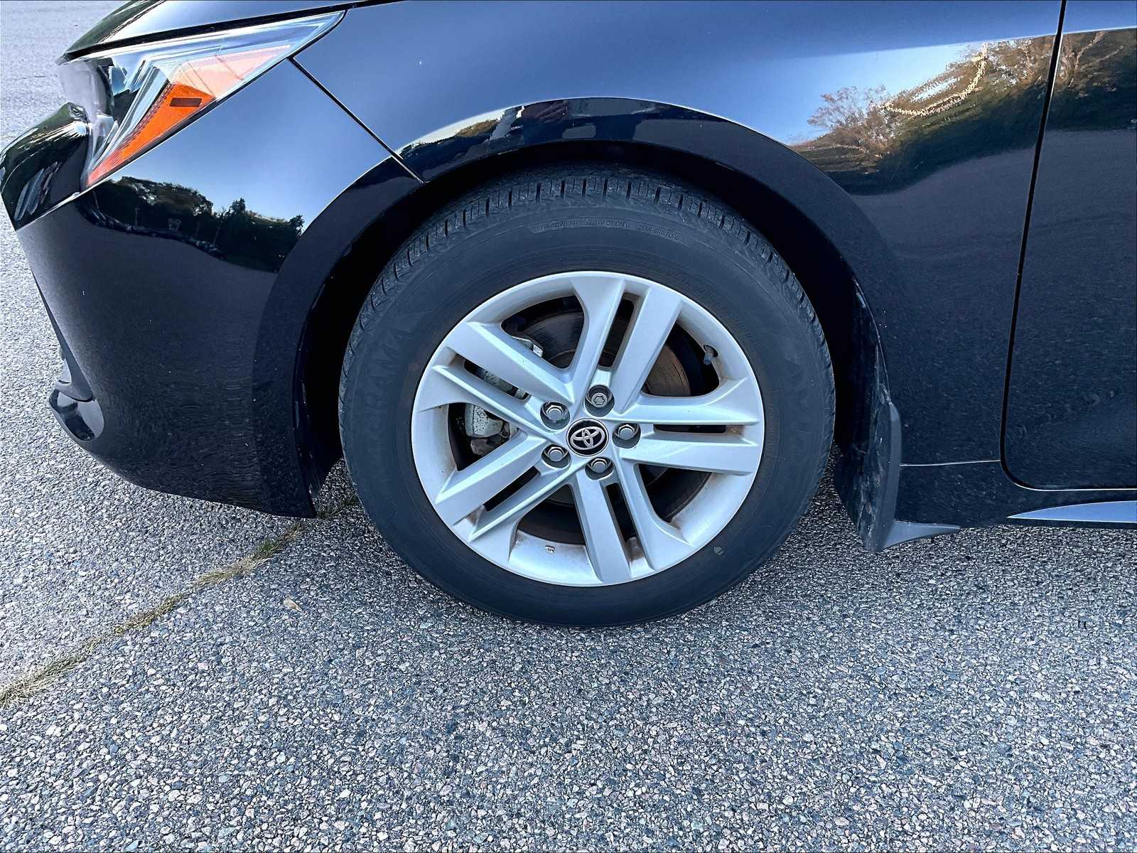2022 Toyota Corolla SE photo 4