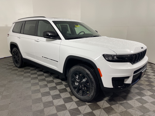 2025 Jeep Grand Cherokee L Altitude's photo