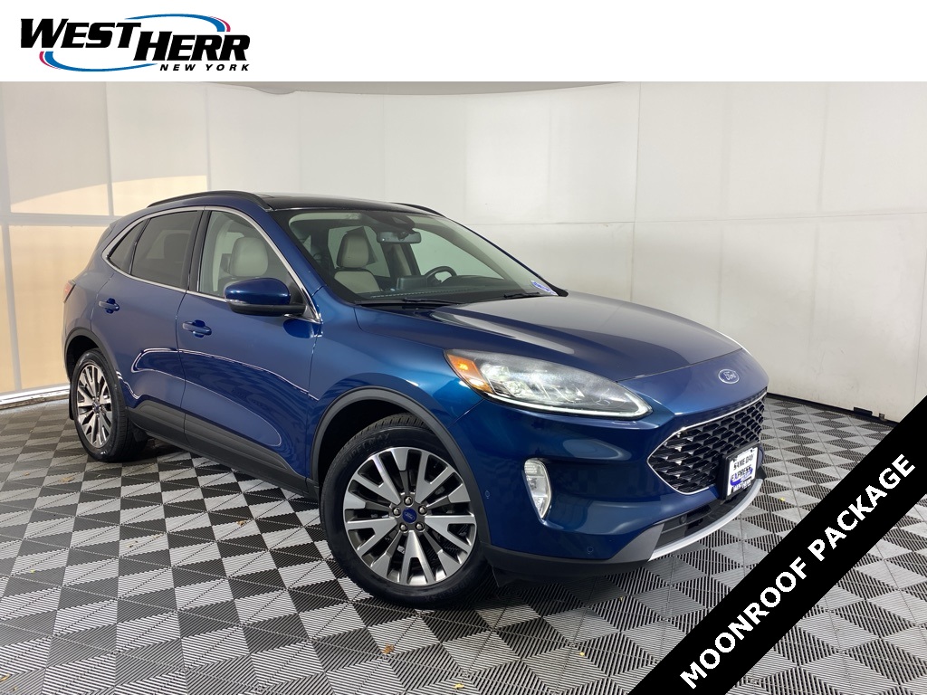 2020 Ford Escape Titanium's photo