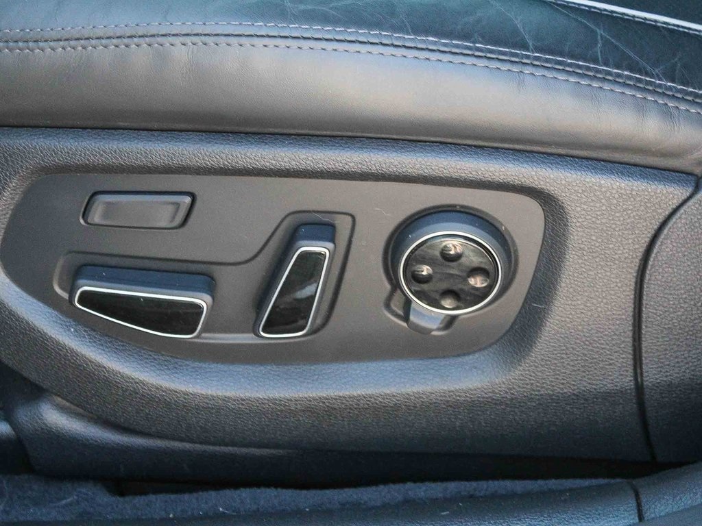 2015 Hyundai Genesis 5.0 photo 22