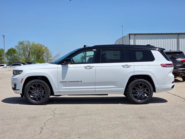 2025 Jeep Grand Cherokee L Summit Reserve photo 4