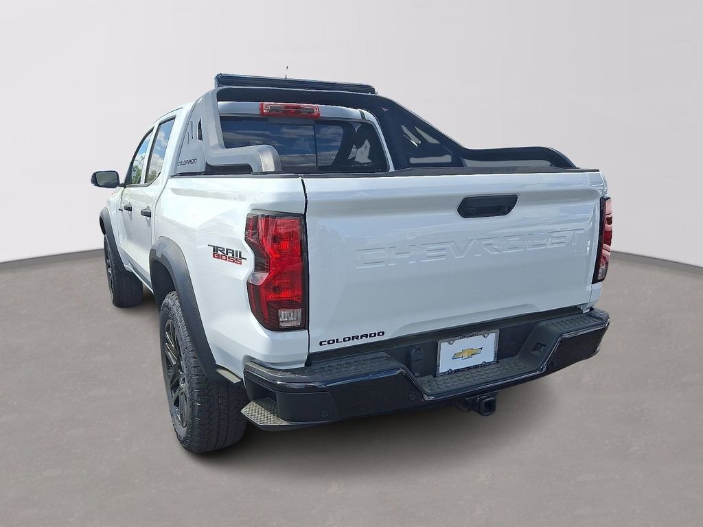 2025 Chevrolet Colorado Trail Boss photo 2