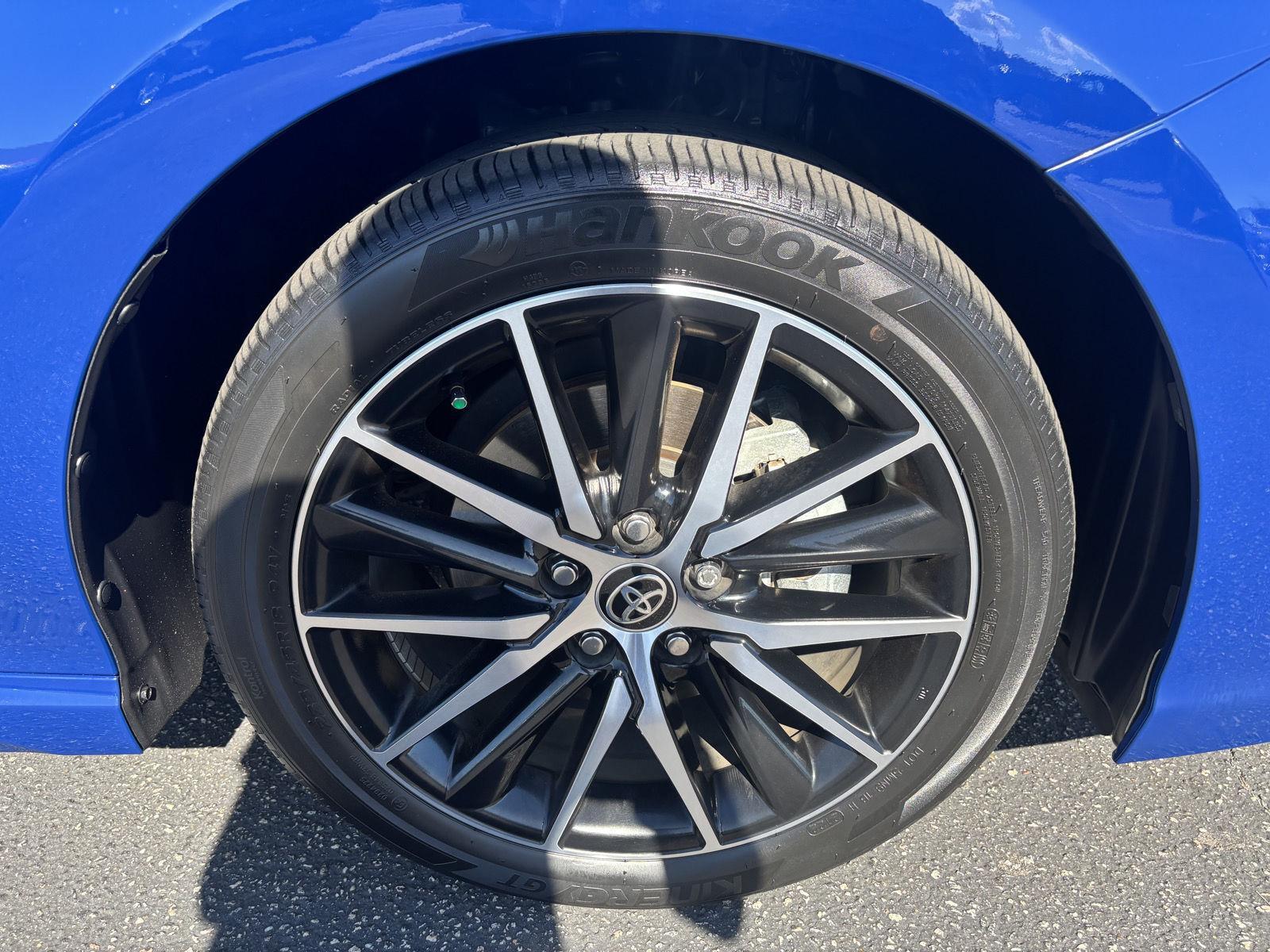 2023 Toyota Camry SE photo 9