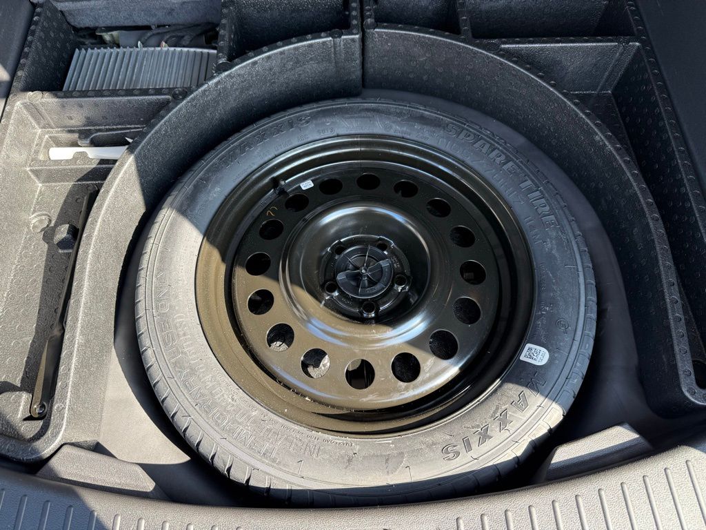 2014 Ford Escape Titanium photo 29