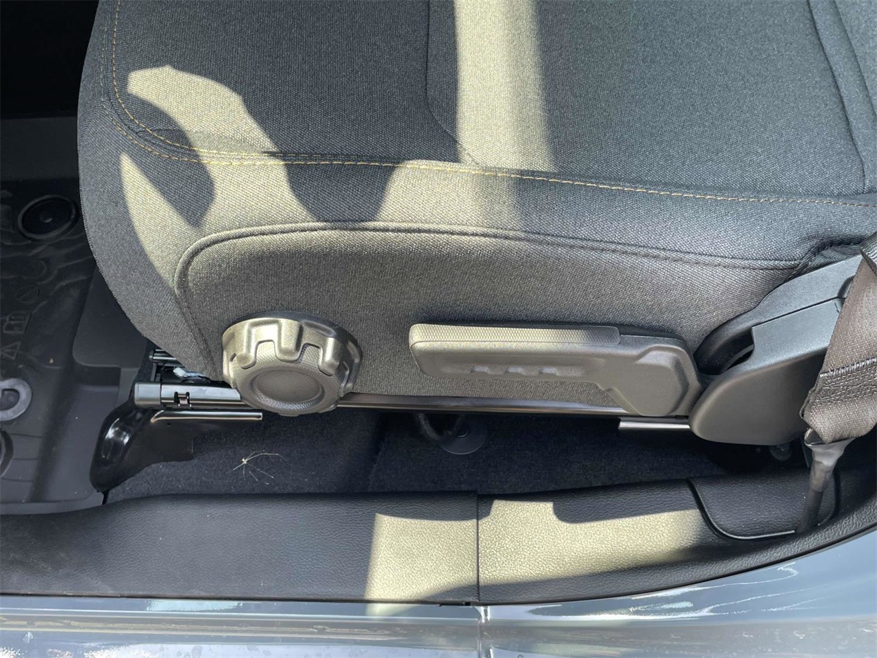 2025 Jeep Wrangler Sport S photo 23