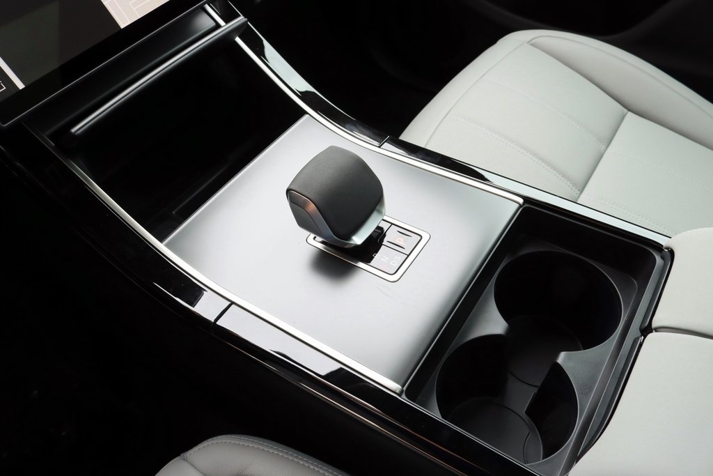 2026 LAND ROVER RANGE ROVER EVOQUE - Image 26