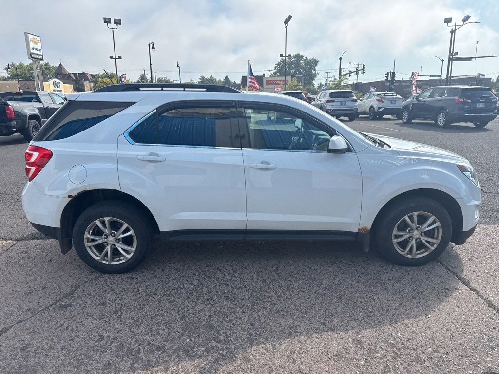 2017 Chevrolet Equinox LT photo 7