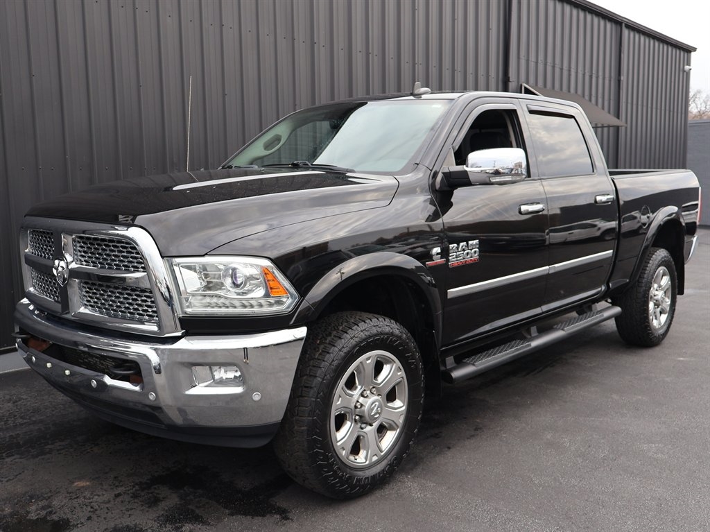 2016 RAM Ram 2500 Pickup Laramie's photo