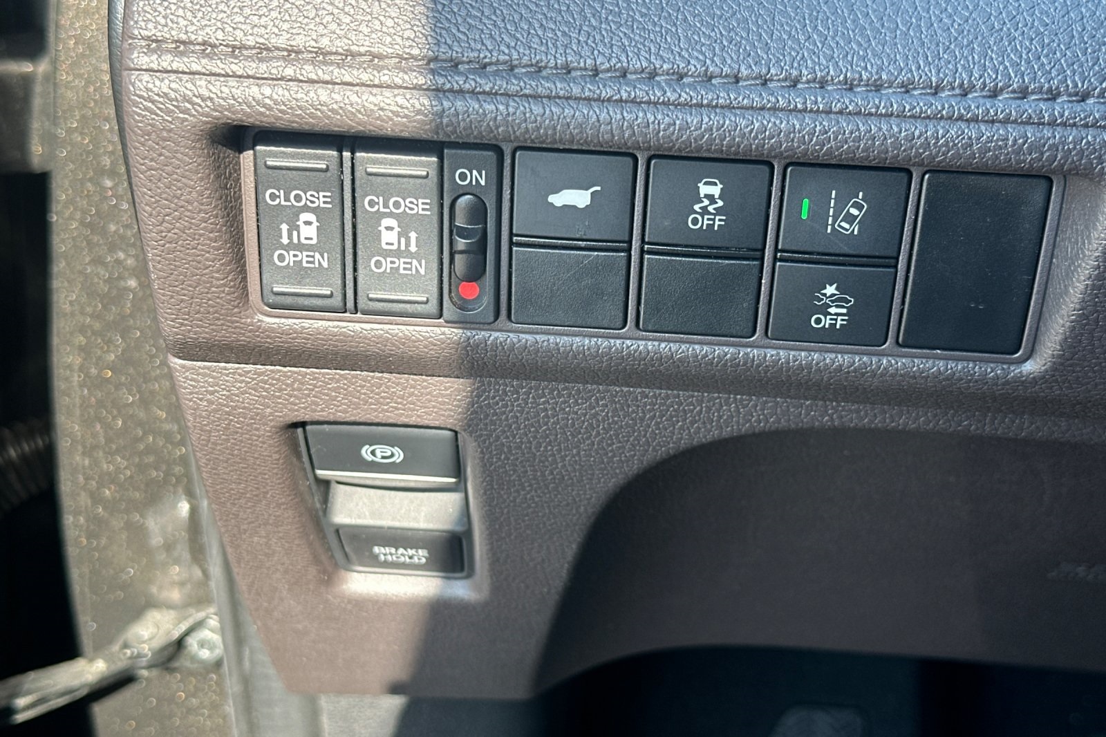 2018 Honda Odyssey EX-L photo 35