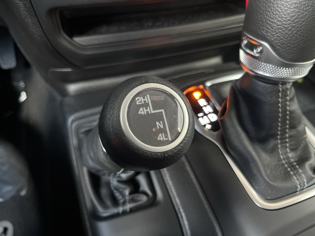 2025 Jeep Wrangler Sport S photo 39