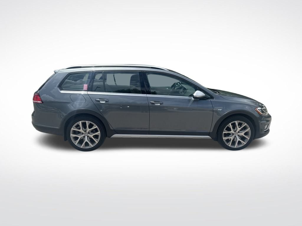2019 Volkswagen Golf Alltrack TSI SEL photo 4