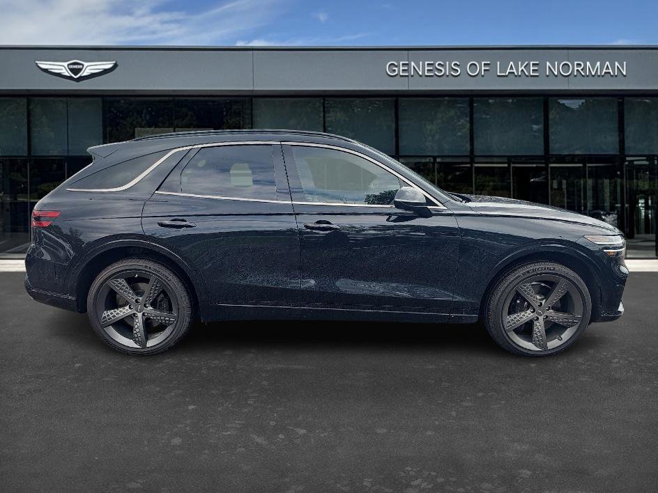 2025 Genesis GV70 3.5T Sport photo 3