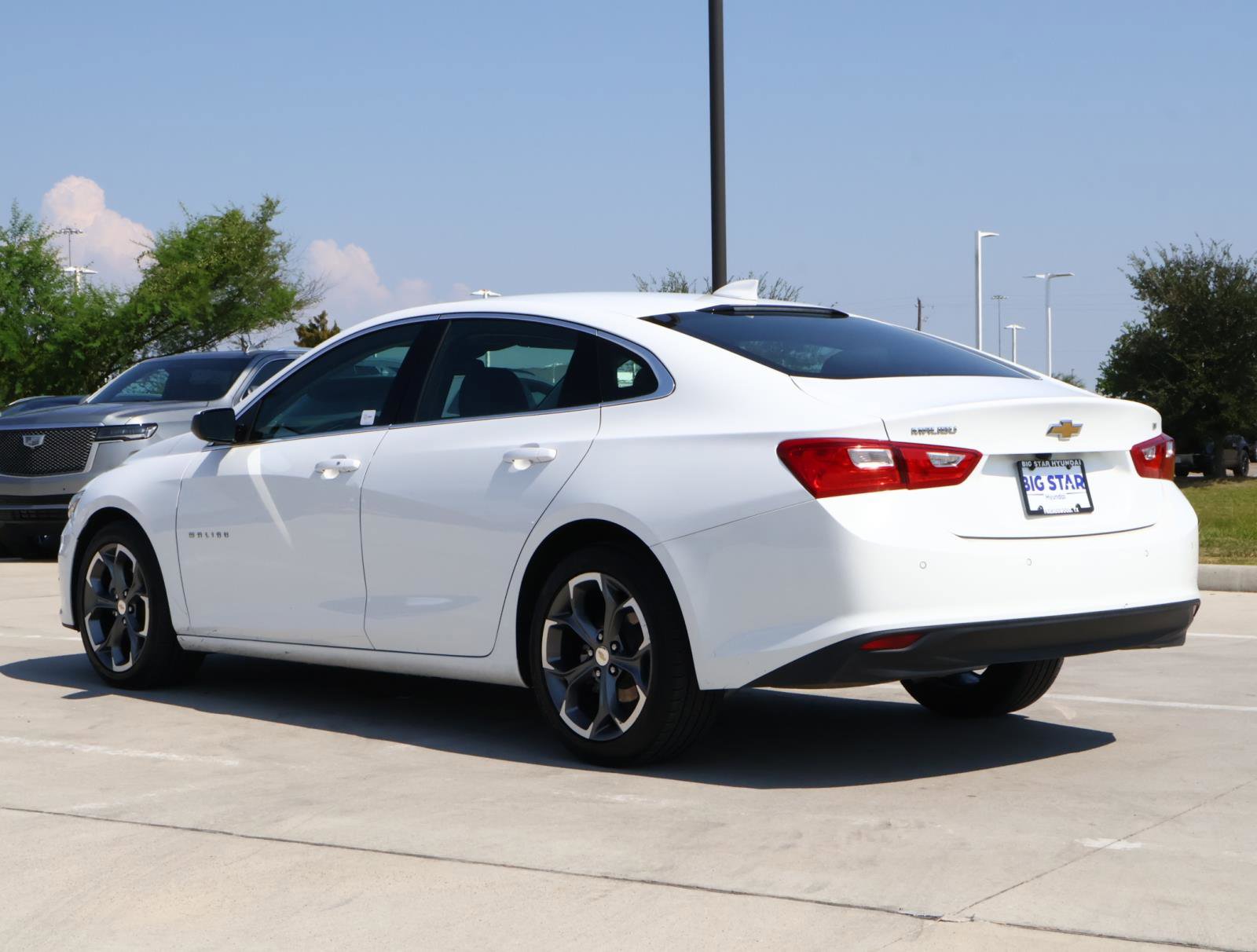 2024 Chevrolet Malibu 1LT photo 3