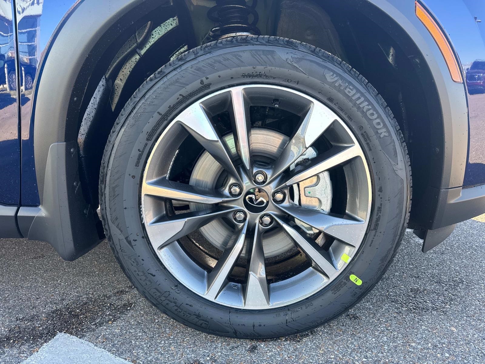 2025 Infiniti QX60 Luxe photo 3