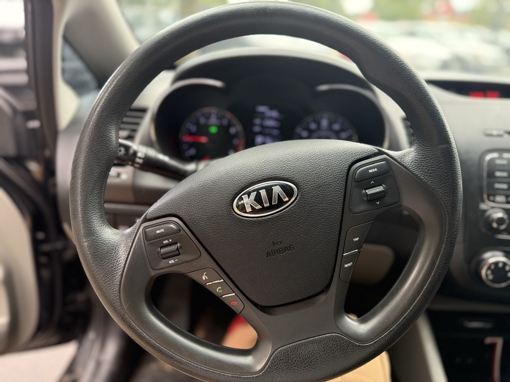 2015 Kia Forte LX photo 20