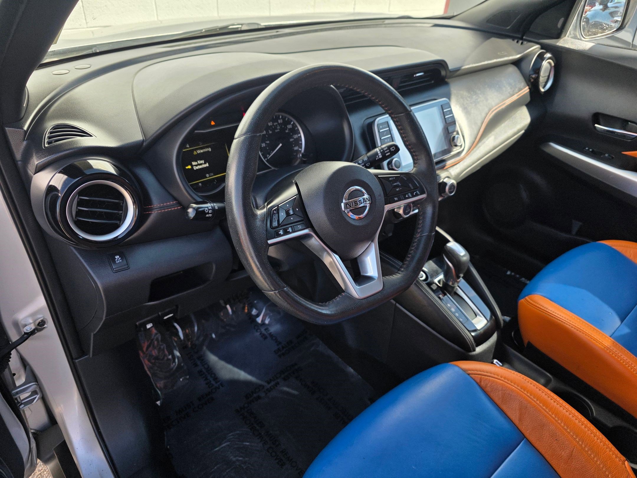 2018 Nissan Kicks SR photo 12