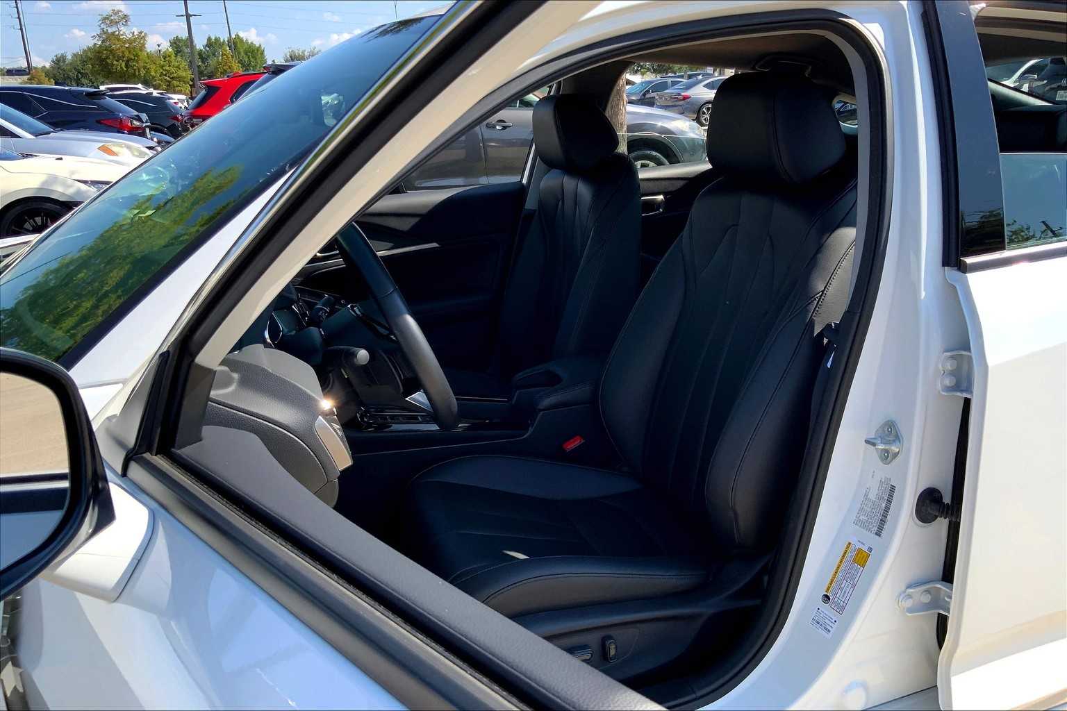2025 Acura Integra Base photo 7