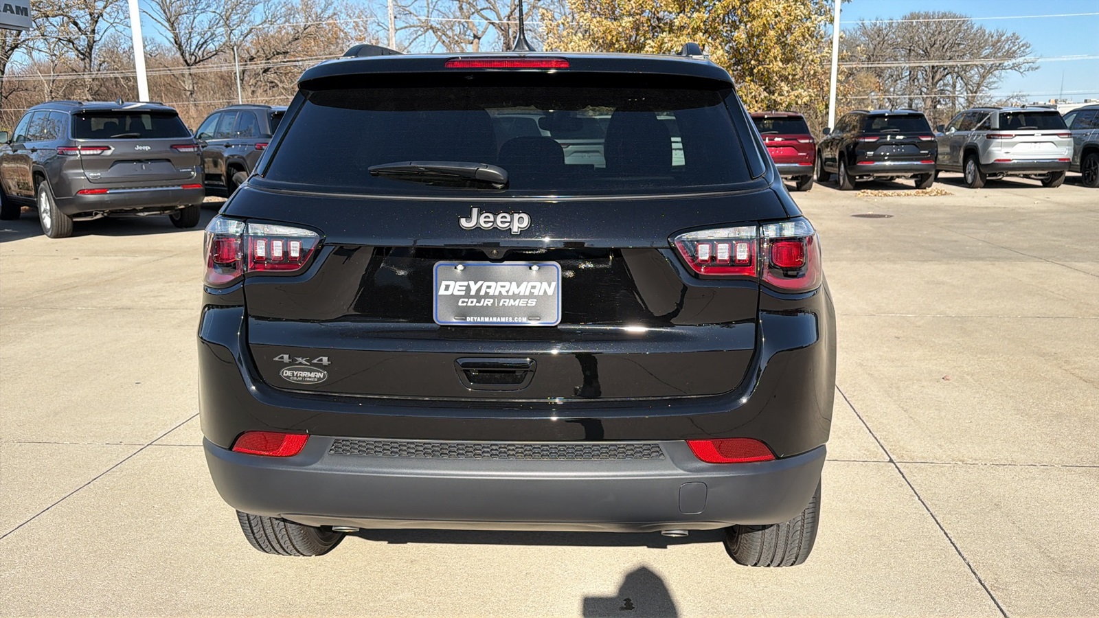 2026 Jeep Compass Latitude Altitude photo 4
