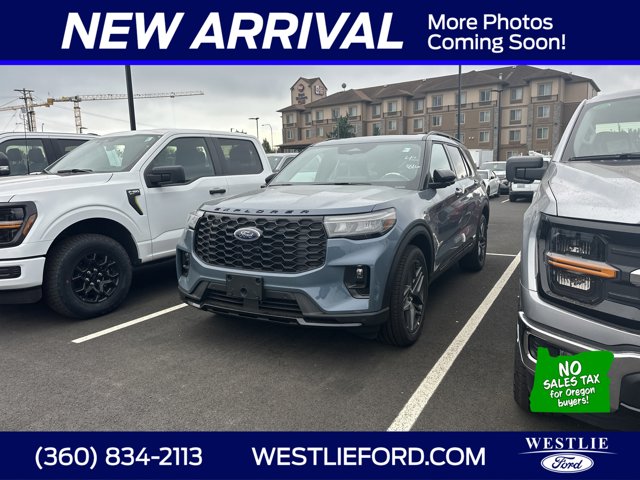 2025 Ford Explorer ST-Line photo 14