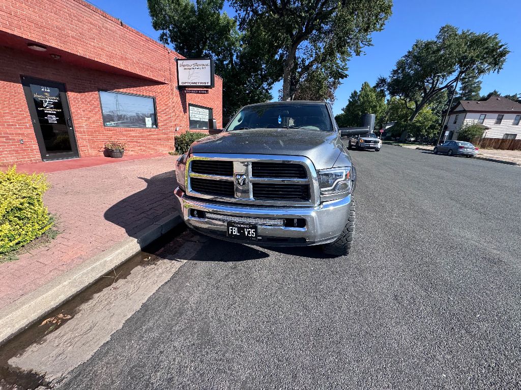 2011 Dodge Ram SLT photo 2