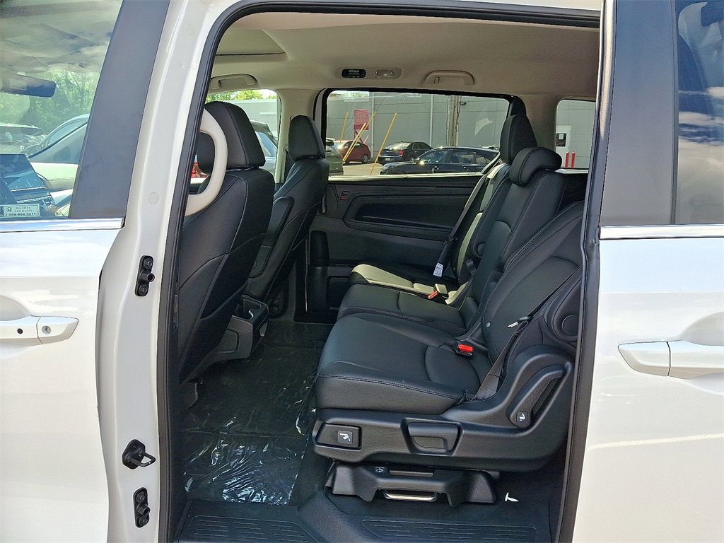 2026 Honda Odyssey EX-L photo 3