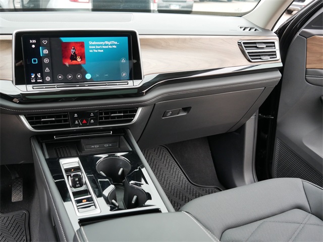 2025 Volkswagen Atlas SE Technology photo 23