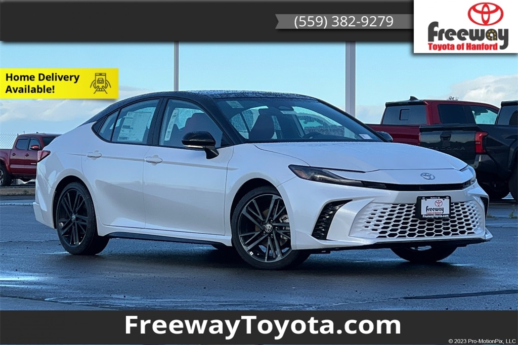 2026 Toyota Camry XSE's photo