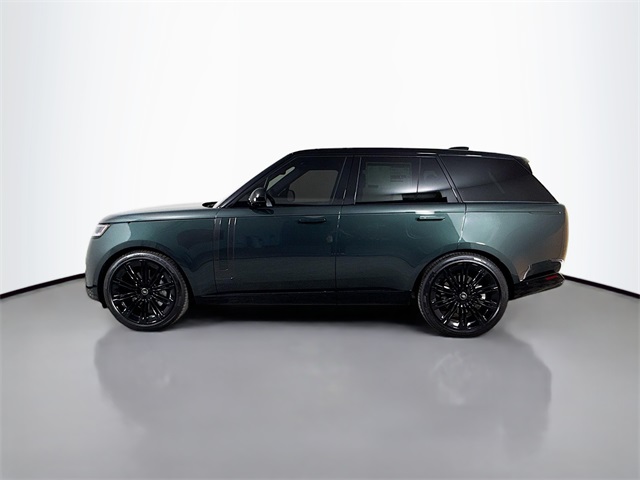 2025 Land Rover Range Rover SE photo 8