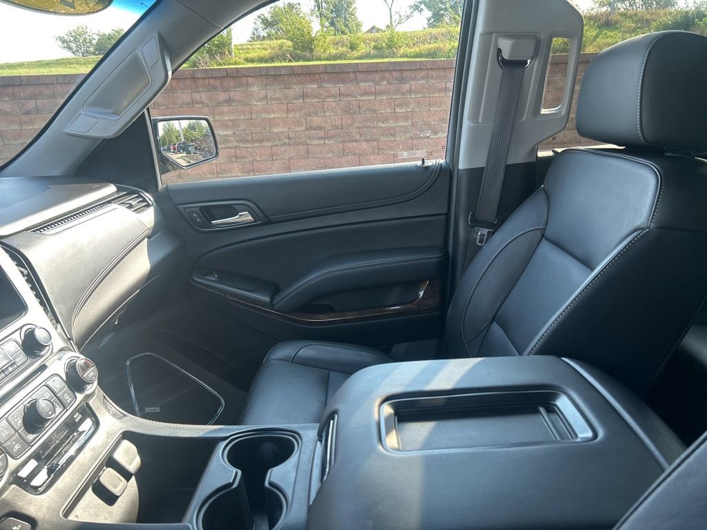 2019 Chevrolet Tahoe LT photo 13