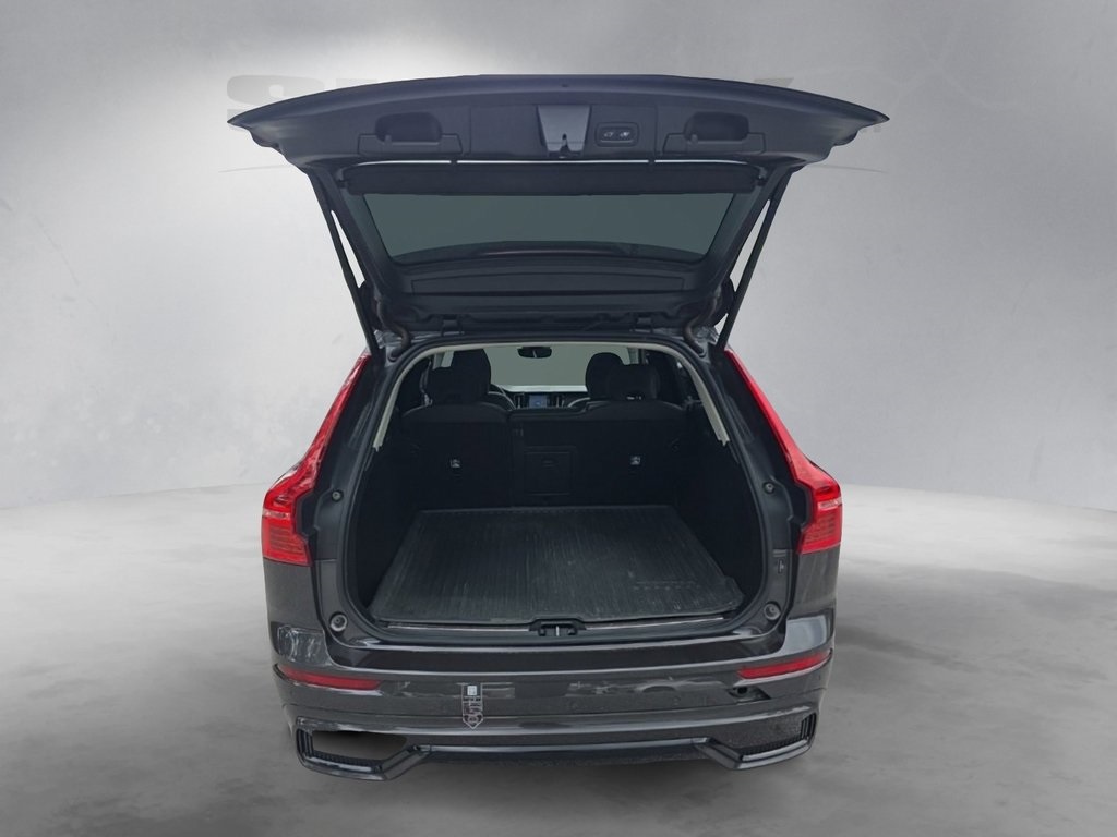 2023 Volvo XC60 B5 Plus photo 19