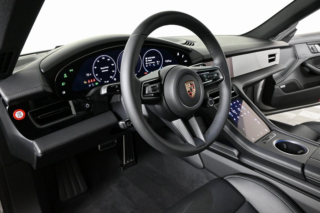 2026 Porsche Taycan 4 photo 4