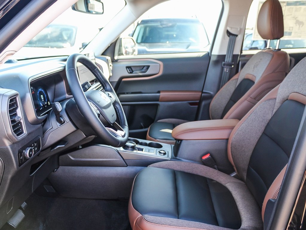 2025 Ford Bronco Sport Outer Banks photo 15