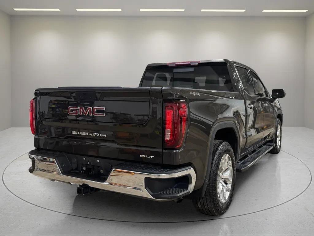 2021 Gmc Sierra SLT photo 3