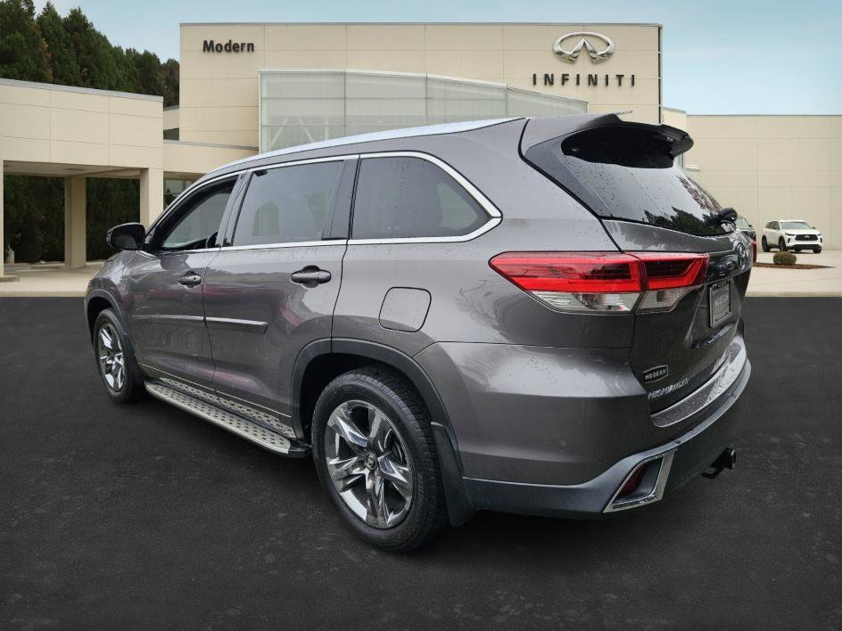 2018 Toyota Highlander Limited Platinum photo 2
