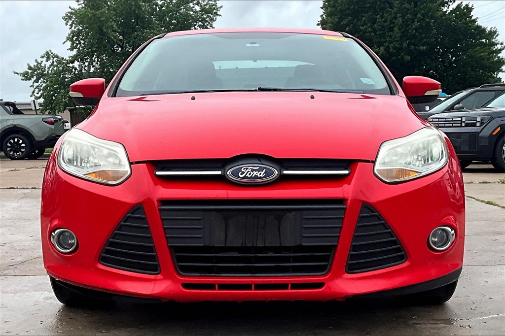 Used 2012 Ford Focus SE with VIN 1FAHP3F2XCL267521 for sale in Kansas City