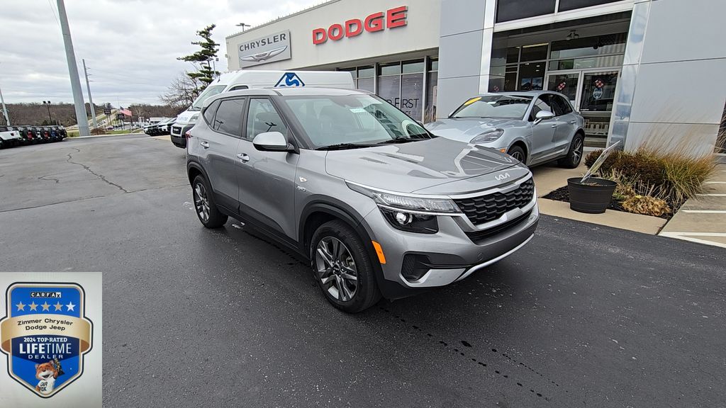 2022 Kia Seltos LX's photo