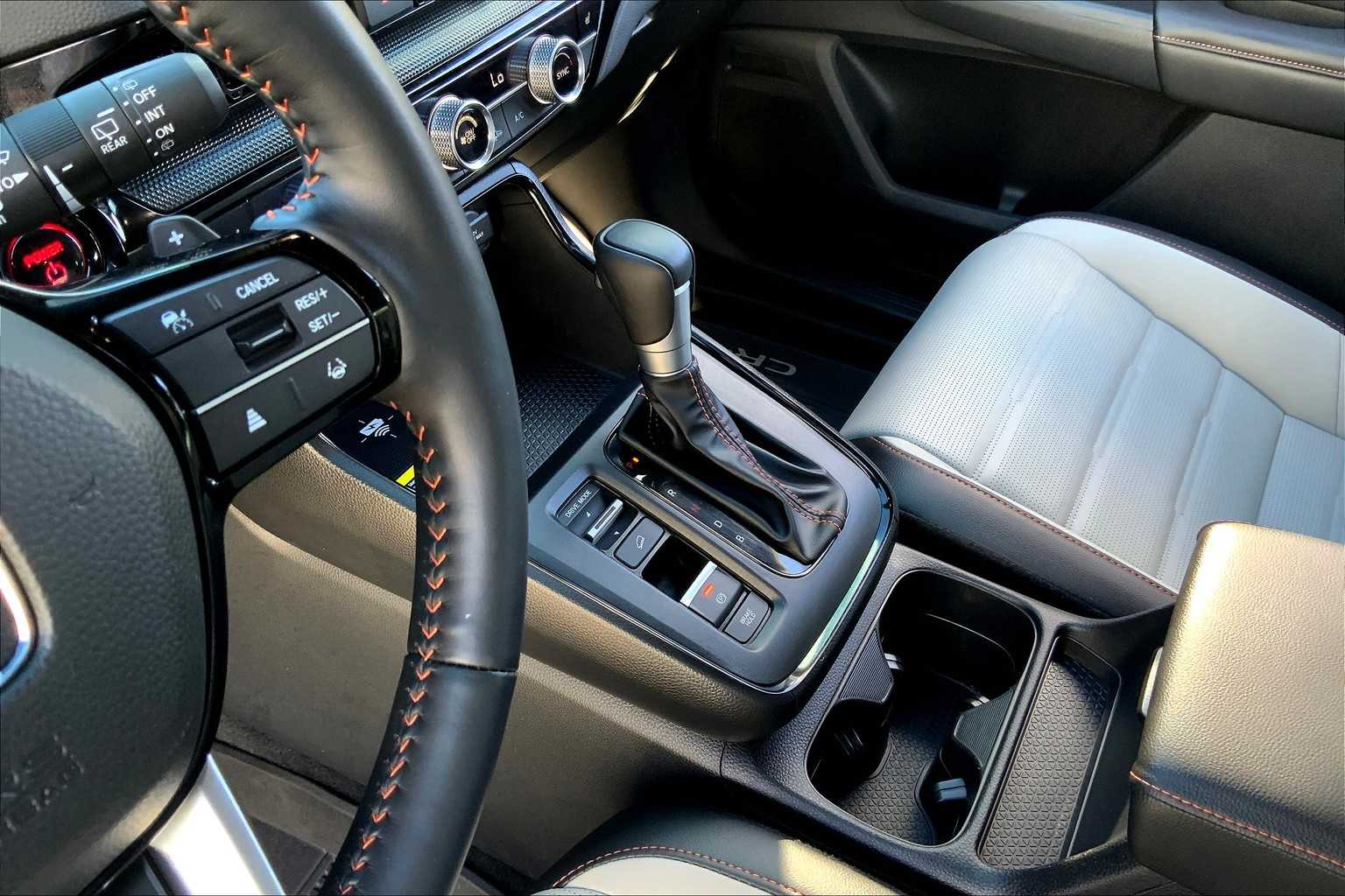 2025 Honda CR-V Hybrid Sport Touring photo 15