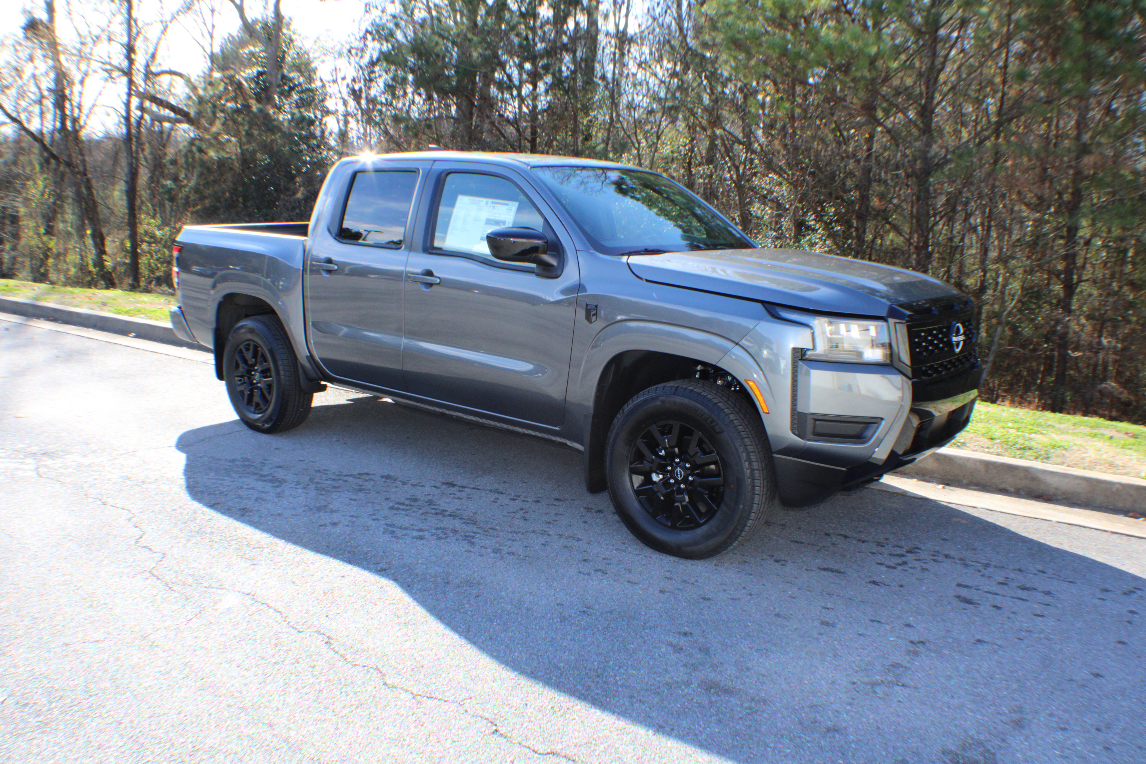 2026 Nissan Frontier SV's photo