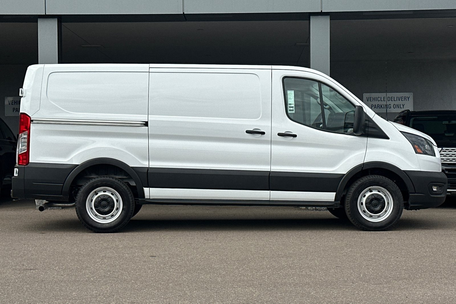 2025 Ford Transit Cargo Van photo 2