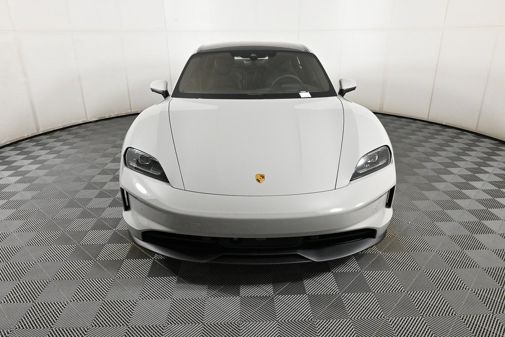 2026 Porsche Taycan 4 photo 35