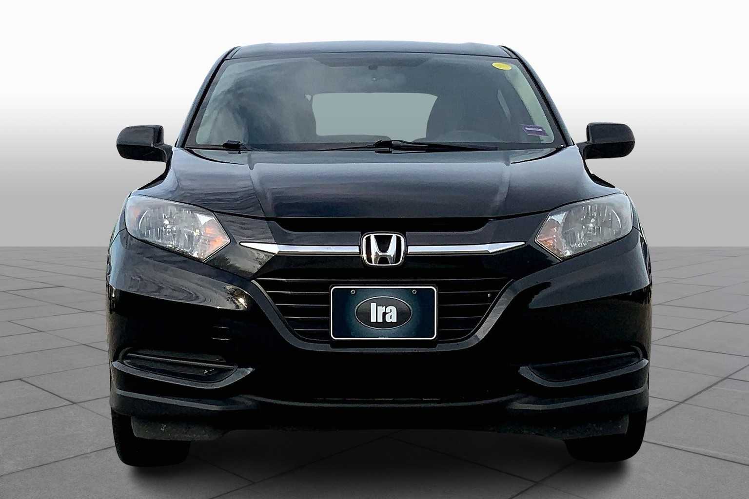 2018 Honda HR-V LX photo 3