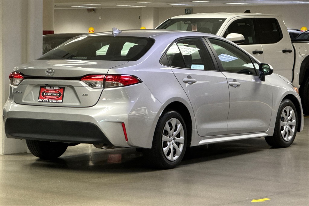 2024 Toyota Corolla LE photo 4