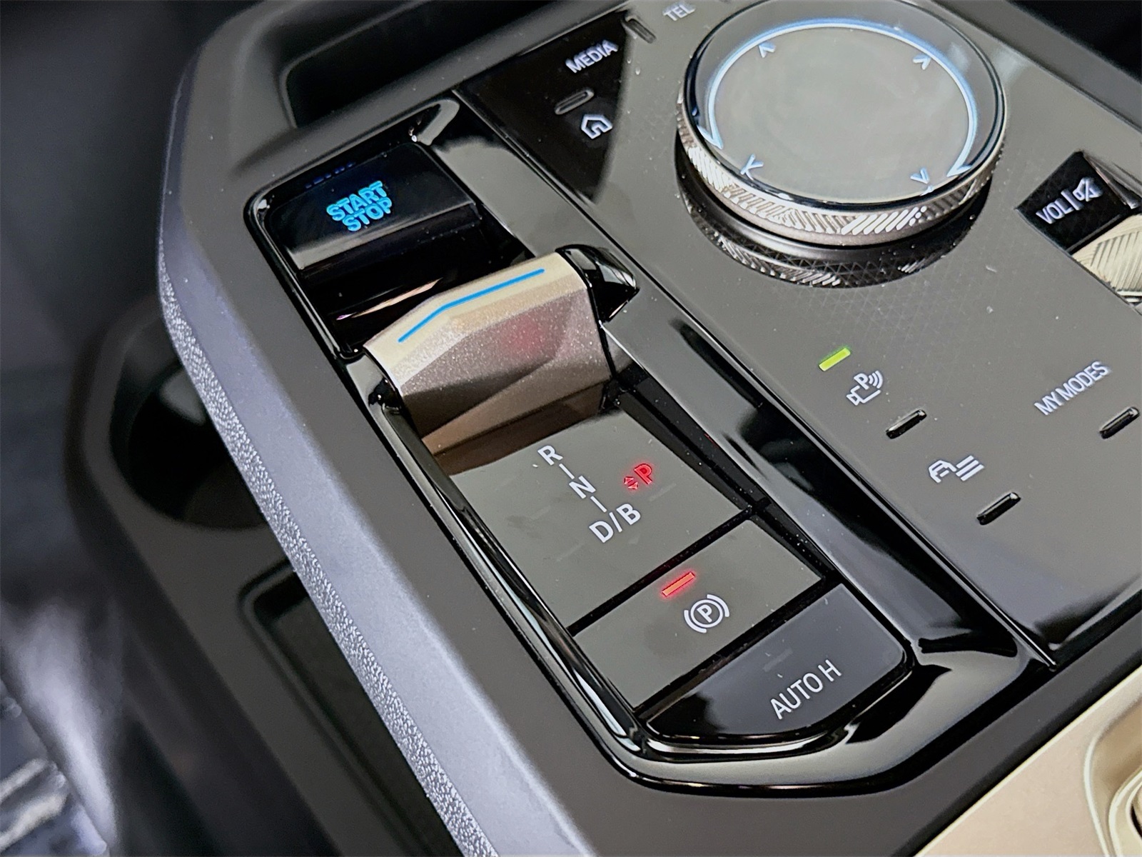 2026 Bmw iX photo 15