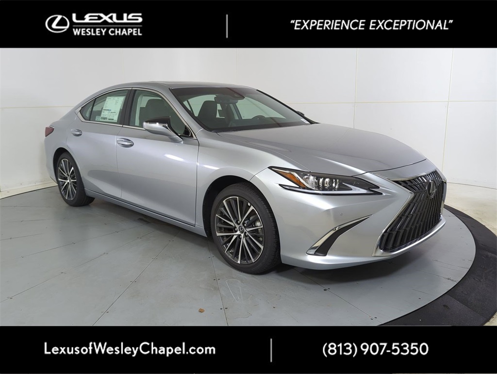 2025 Lexus ES 350's photo