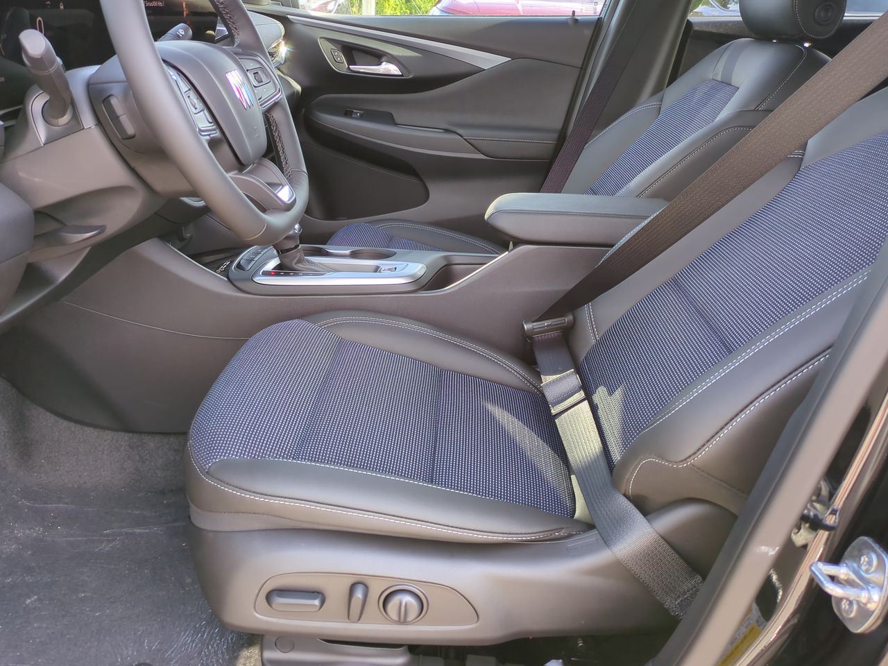 2025 Buick Envista Preferred photo 19