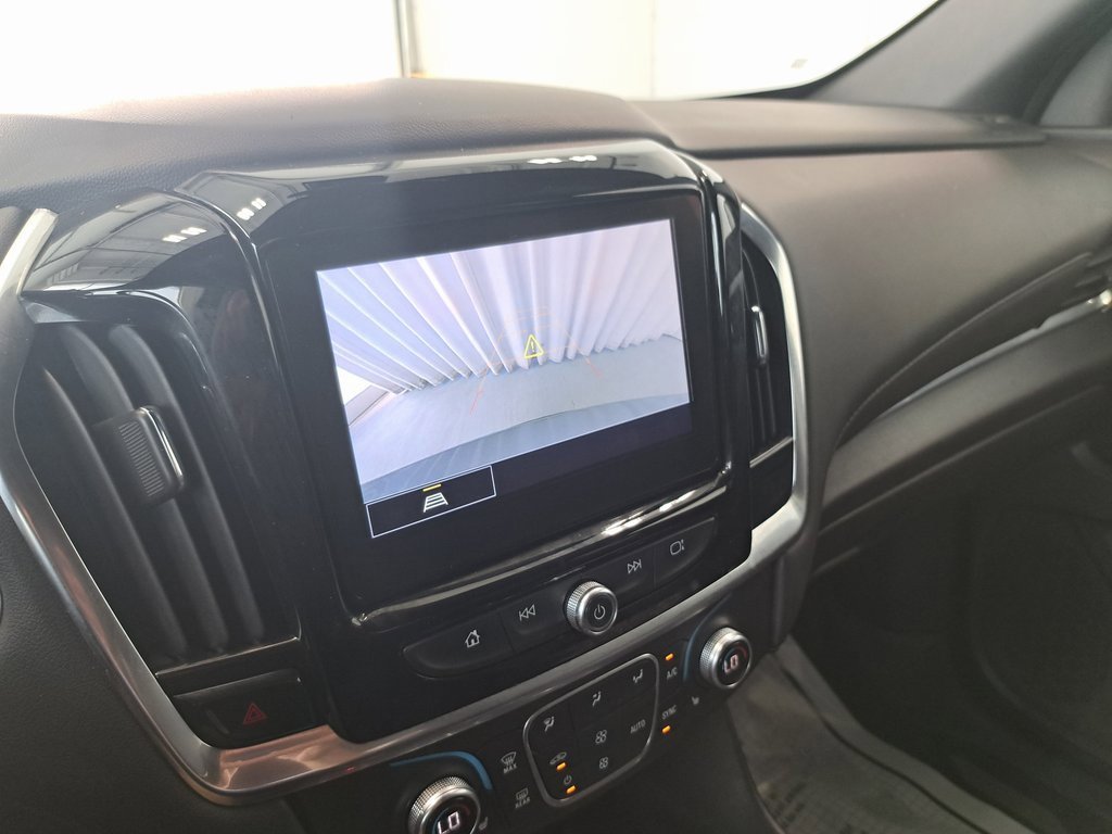 2023 Chevrolet Traverse Cloth photo 11