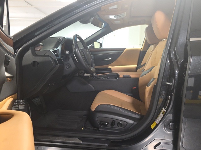 2022 Lexus ES 350 photo 7