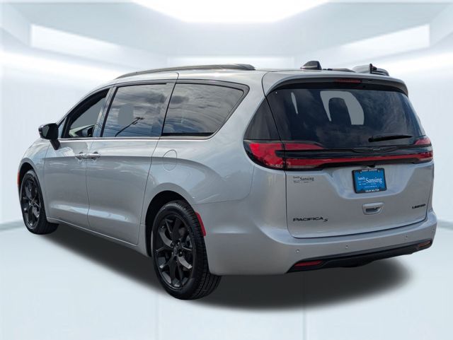 2026 Chrysler Pacifica Limited photo 2